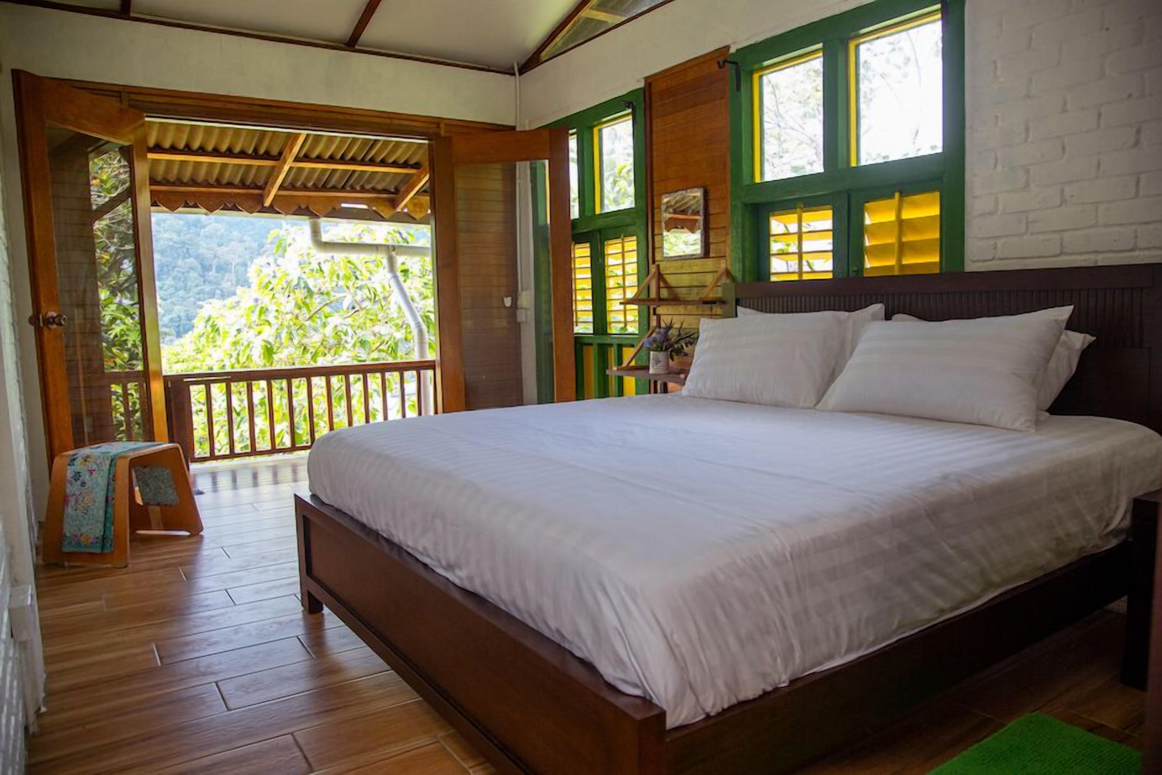 Rumah Tradisional, 2 kamar tidur, dapur | Seprai linen