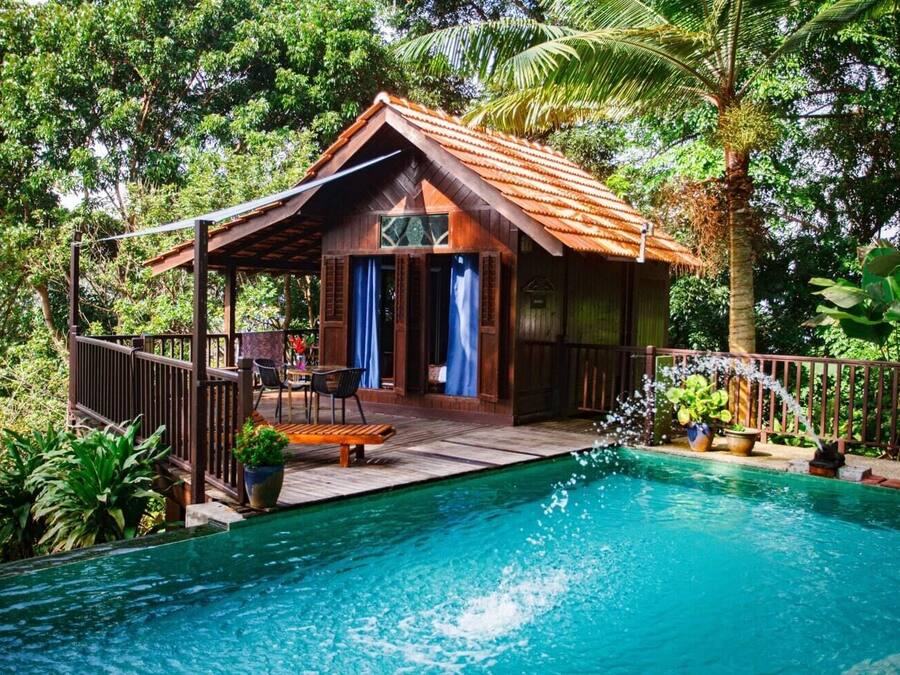 Traditionelt hus - 1 dobbeltseng - adgang til pool - udsigt til pool (Berembun) | Pool | 2 udendørs pools