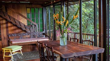 Kantan House | Living area