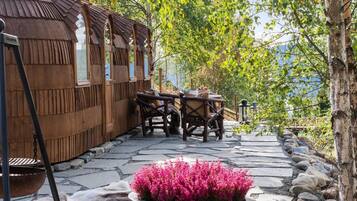 Deluxe Chalet, 1 Queen Bed, Sauna, Lake View | Terrace/patio