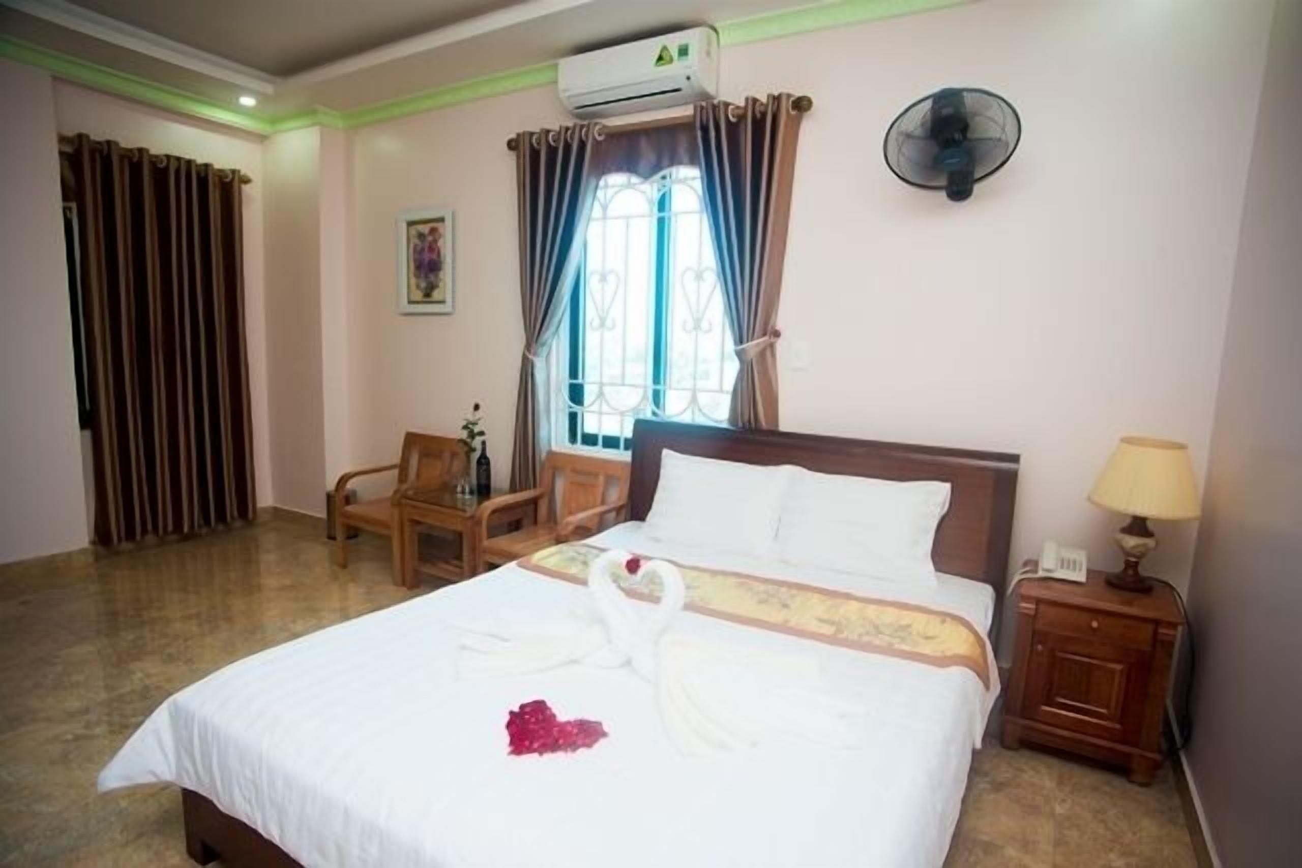 standard double room | minibar, desk, free wifi
