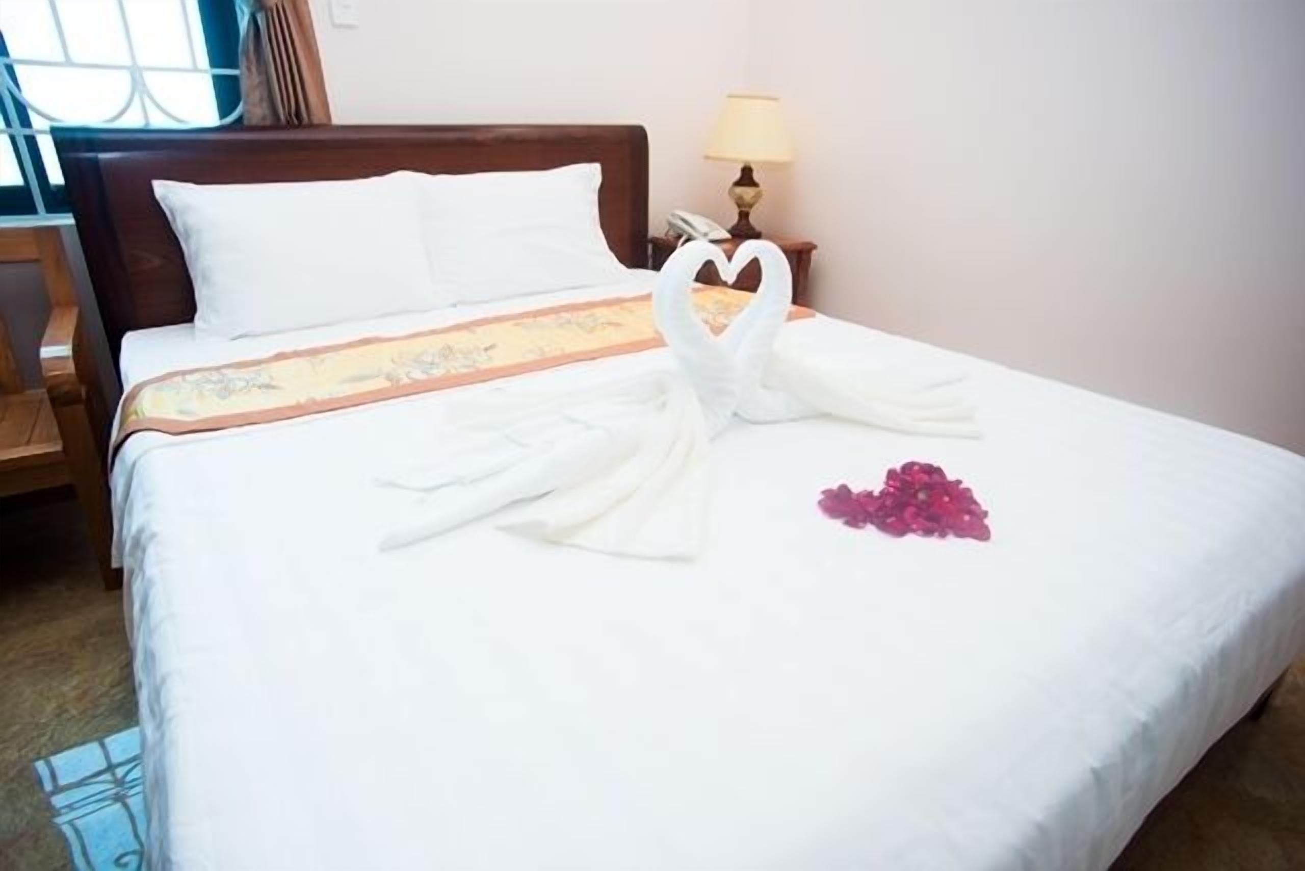 standard double room | minibar, desk, free wifi