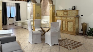 Deluxe Suite | Living area - Villa Roberta (Ferrara)