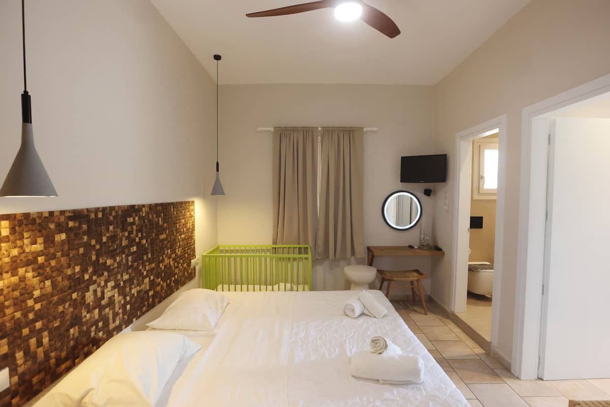 Family Apartment, 2 Bedrooms, 2 Bathrooms, Garden View | Premium bedding, pillowtop beds, minibar, in-room safe