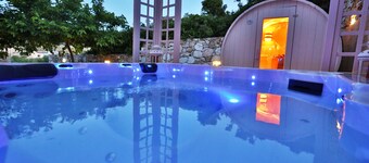 Ventoura Studios & Apartments