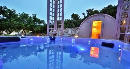 Ventoura Studios & Apartments