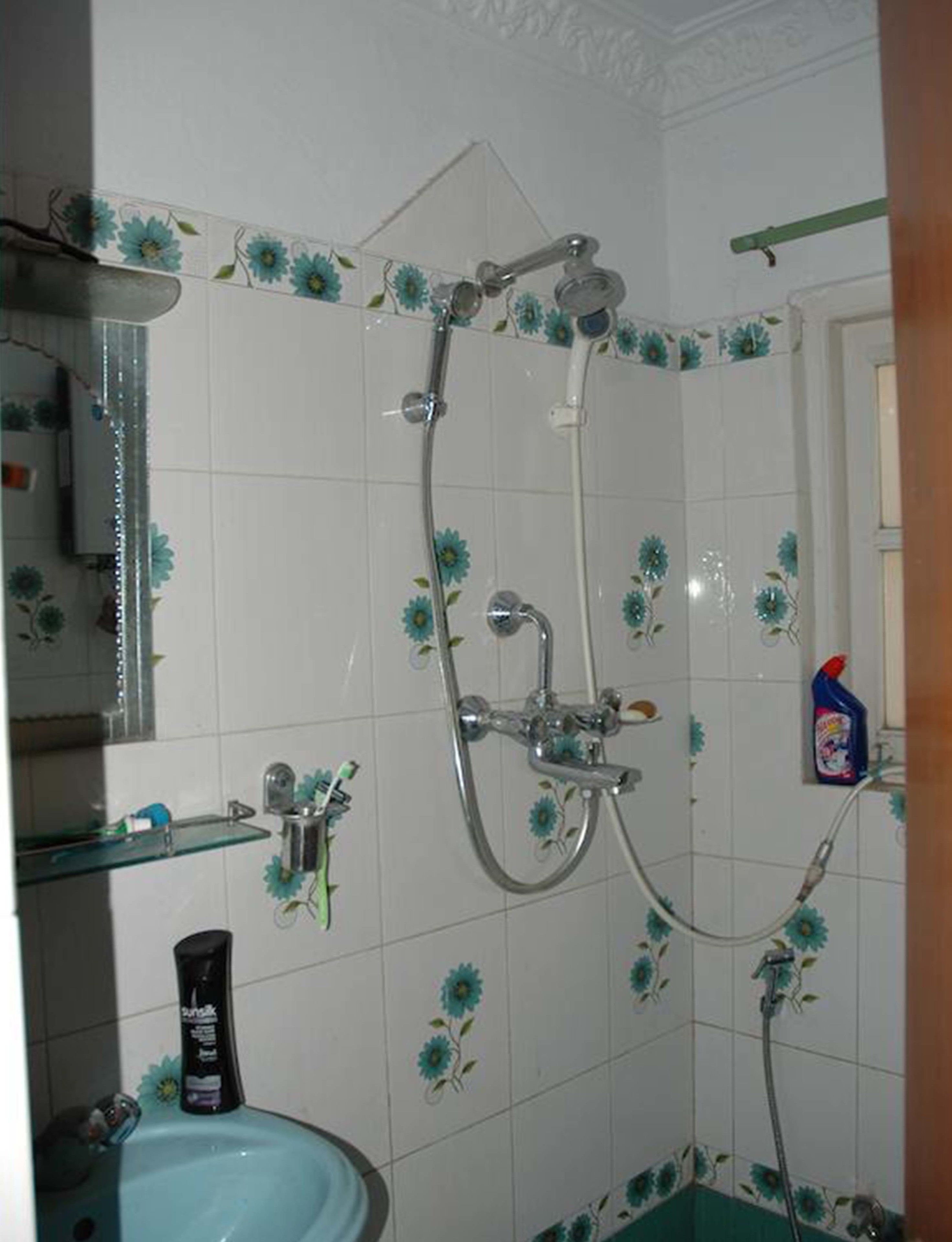 Standard Room | Bathroom shower