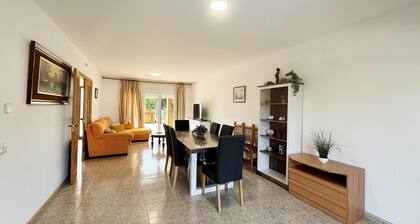 Maison trÚs spacieuse avec piscine privée, Barbecue et wifi