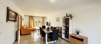 Very spacious house with private pool, Barbecue and Wifi