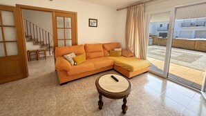 TV - Very spacious house with private pool, Barbecue and Wifi (l'Escala)
