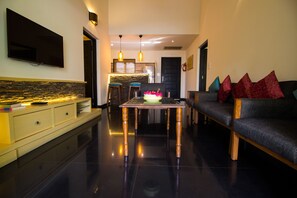 Family Villa, 2 Bedrooms, Non Smoking, Pool View | Living area | Flat-screen TV