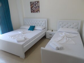 Studio, Sea View | Blackout drapes, rollaway beds, free WiFi - Doka Luxury Apartments (Sarandë)