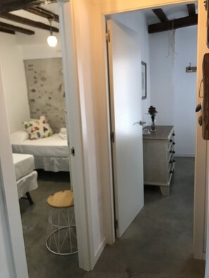 1 slaapkamer, een kluis op de kamer, geluiddichte muren