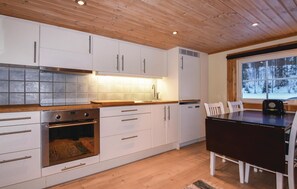 Kühlschrank, Herdplatte, Geschirrspüler