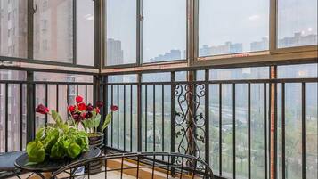Apartment, 2 Queen-Betten | Balkon