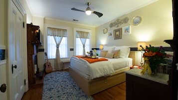 Old Kate’s Room | Premium bedding, individually decorated, individually furnished