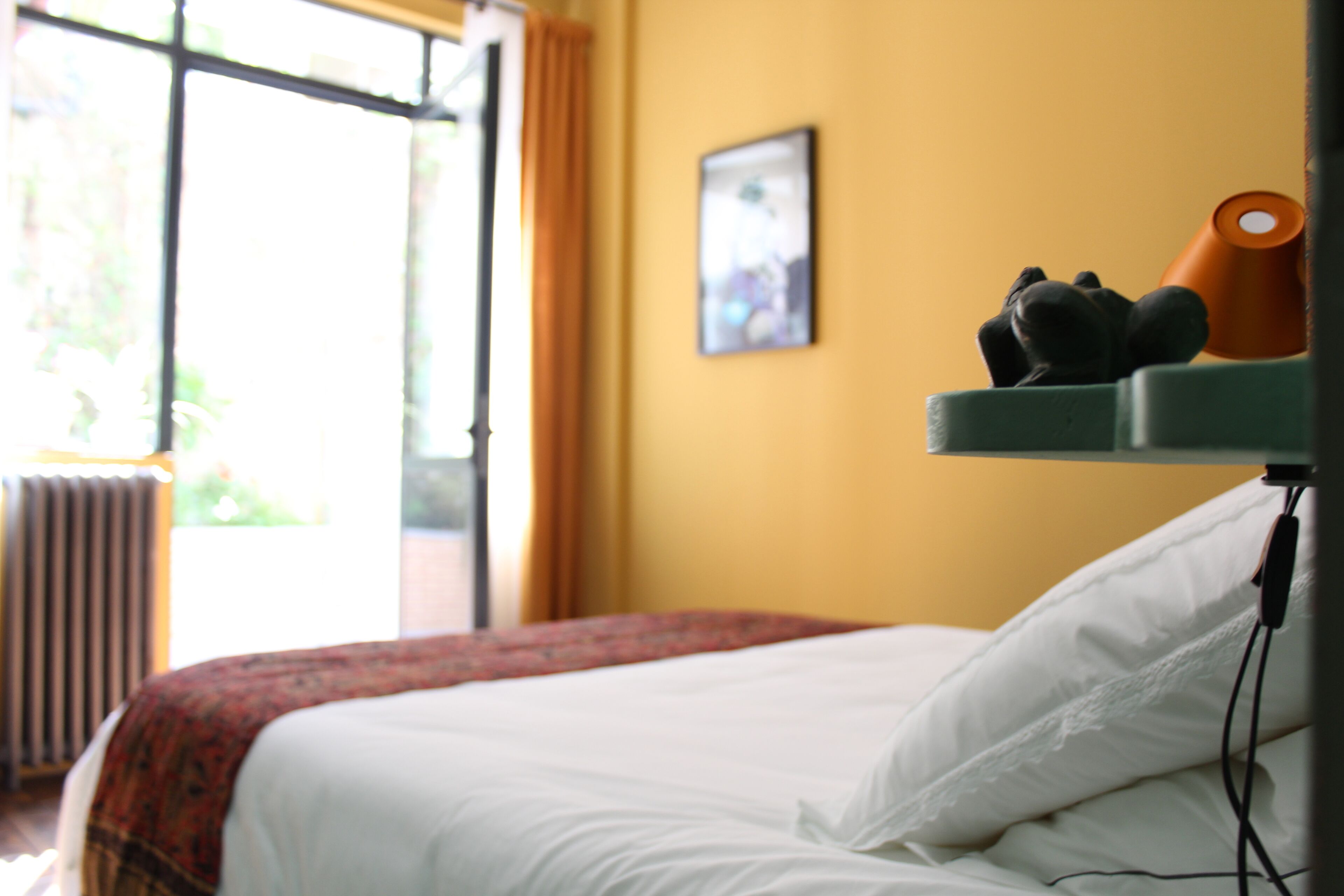 1 chambre, fer et planche à repasser, lit parapluie, Wi-Fi gratuit