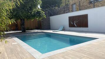 Piscine extérieure, piscine chauffée