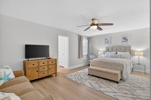 2 chambres, fer et planche à repasser, Wi-Fi, draps fournis