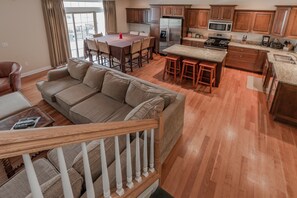 TV, fireplace, DVD player, stereo