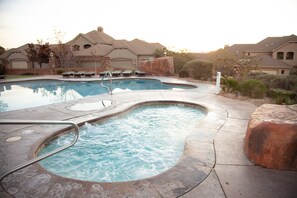 Piscine extérieure, piscine chauffée