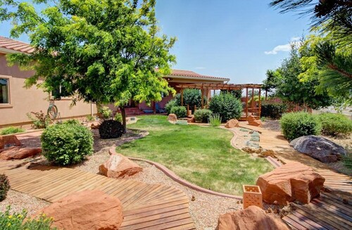 Great family home, Nat'l Parks, Shakespeare Festival, Ski Brian Head