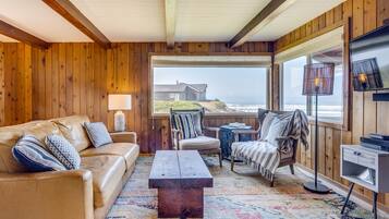 TV, fireplace, DVD player