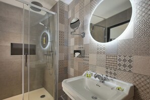 Junior Suite | Bathroom - Hotel Saint Alban (Nezignan-L'Eveque)