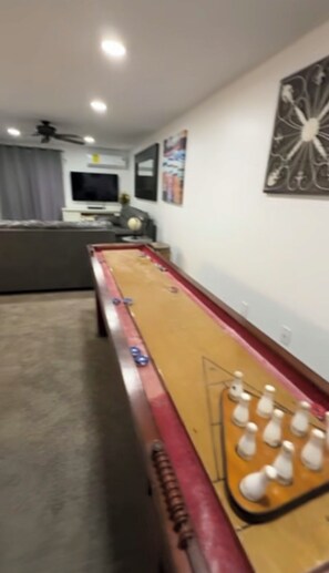 Spielezimmer