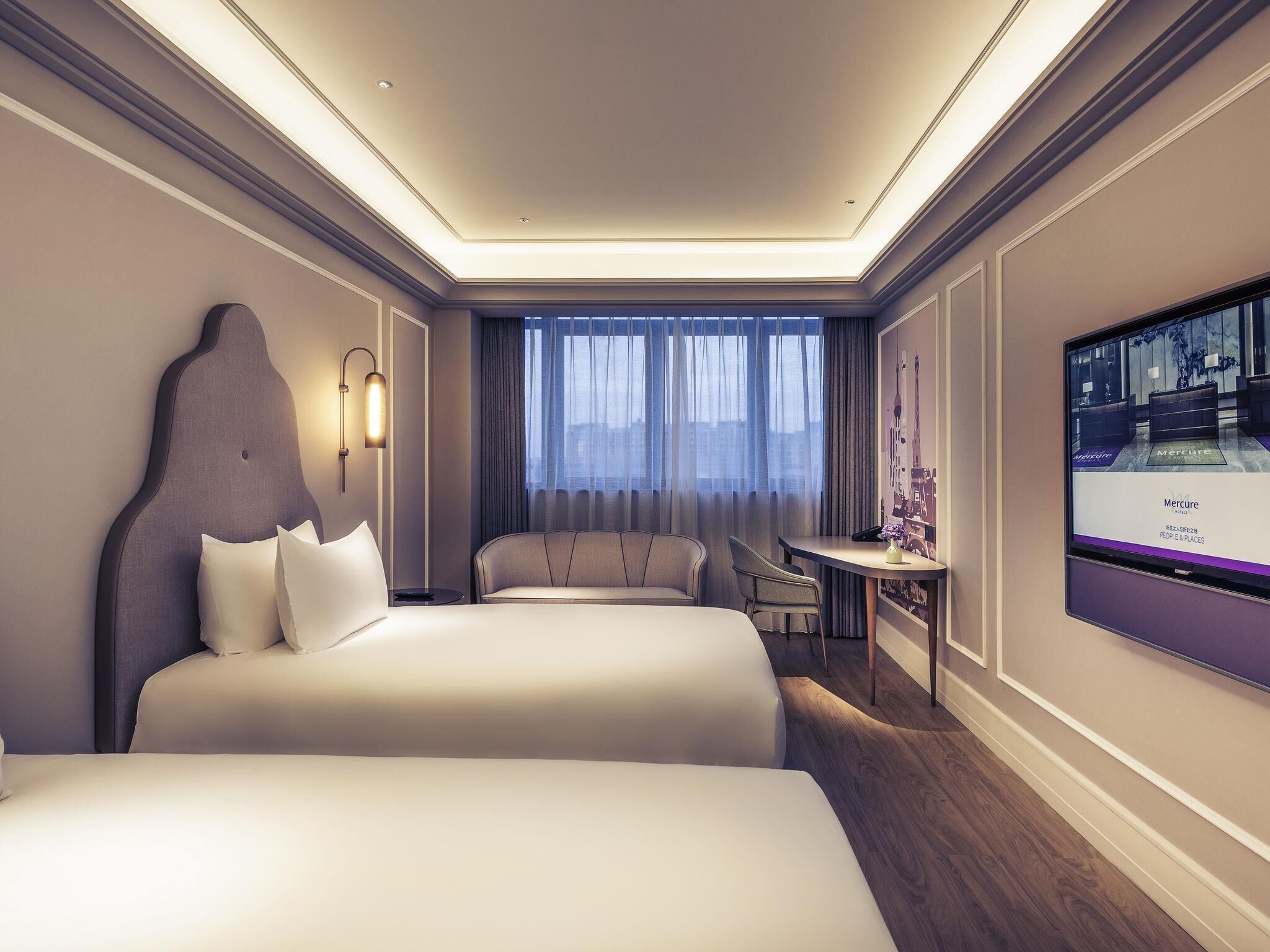 Deluxe Room, 2 Twin Beds | Minibar, in-room safe, desk, soundproofing