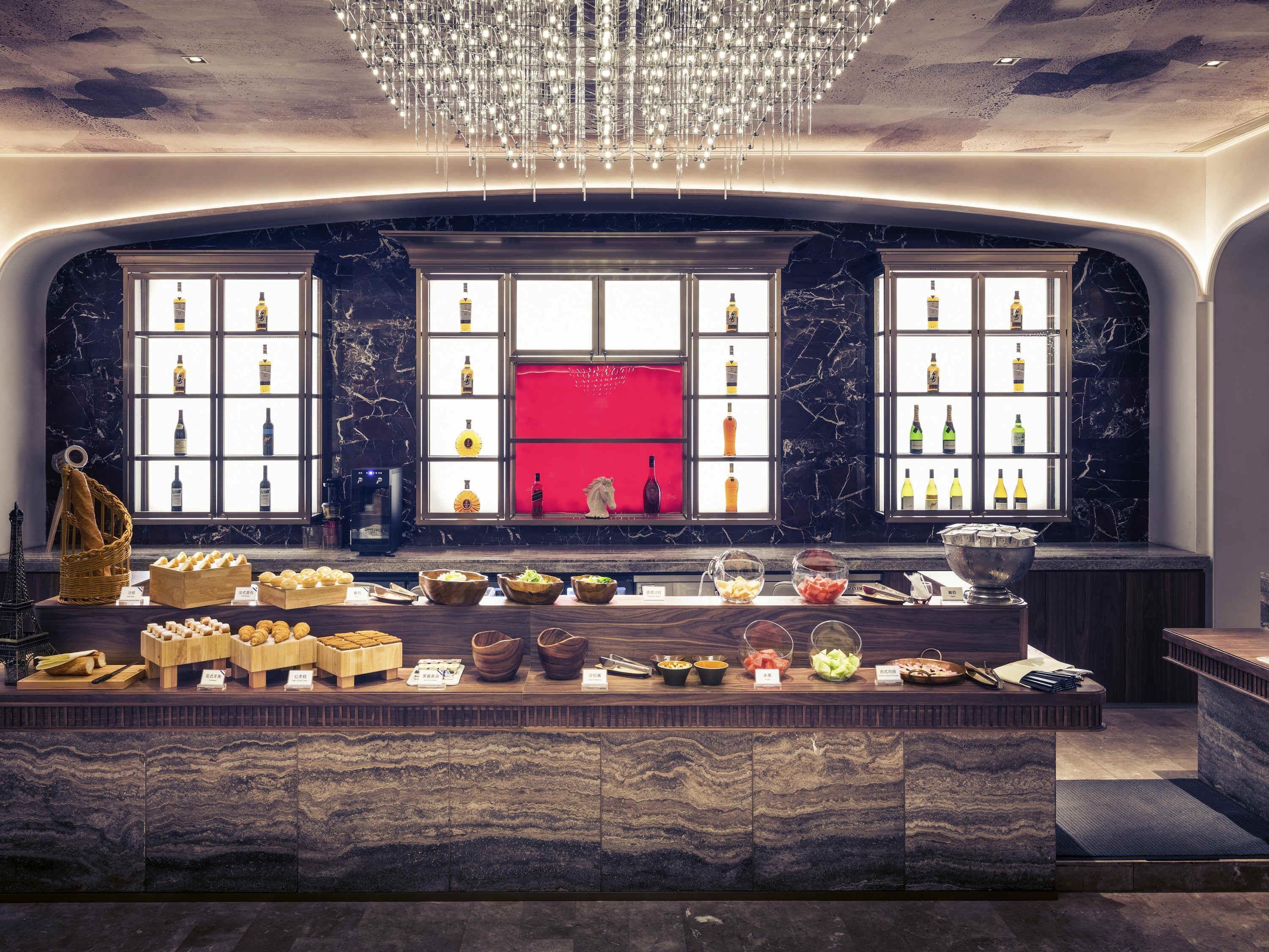 Breakfast, lunch, dinner served; international cuisine 