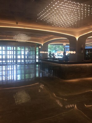 Reception - Mercure Shanghai Hongqiao SOHO (Shanghai)