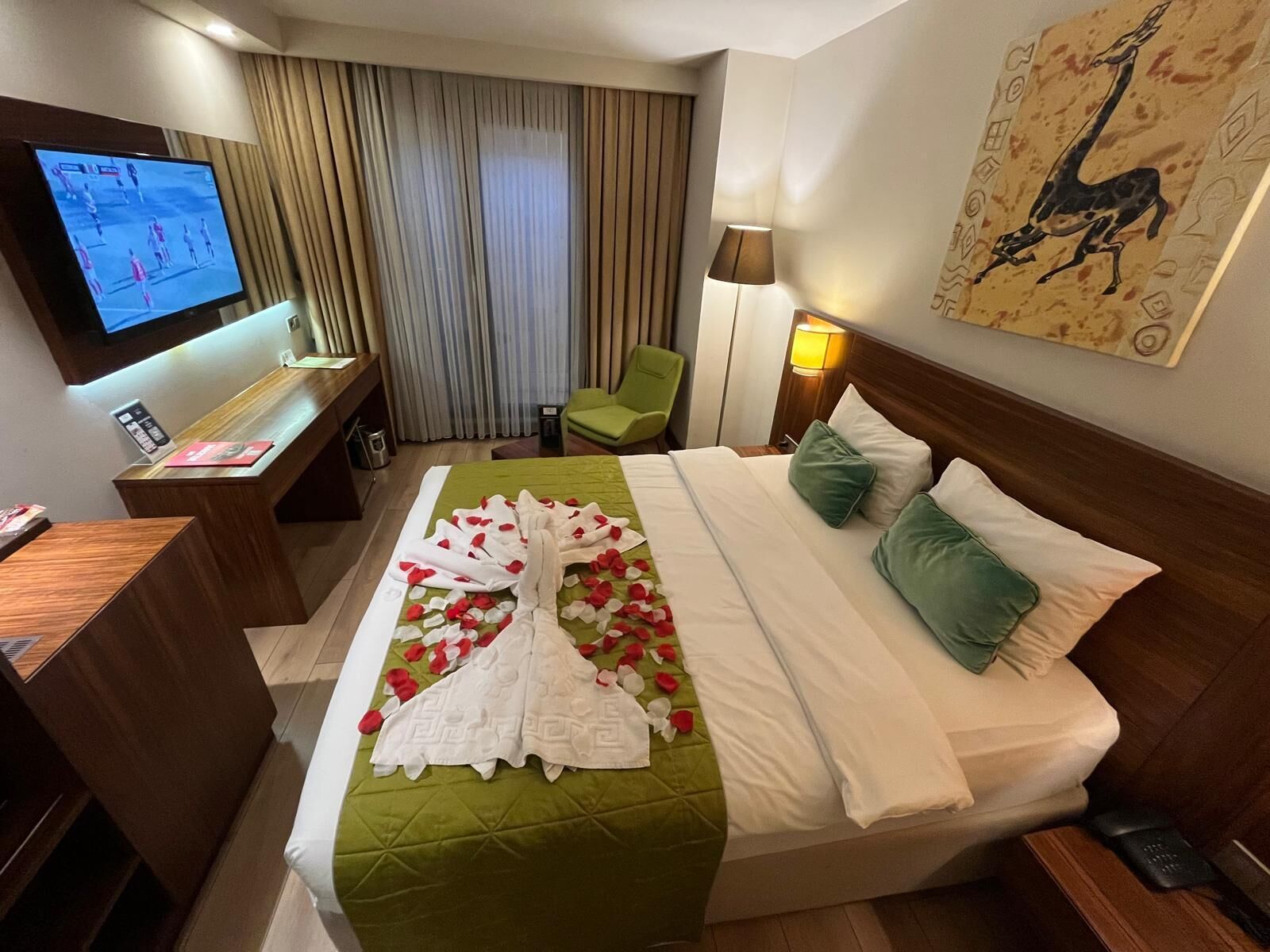 economy tek büyük yatakli oda  basement floor | 1 bedroom, premium bedding, minibar, in-room safe