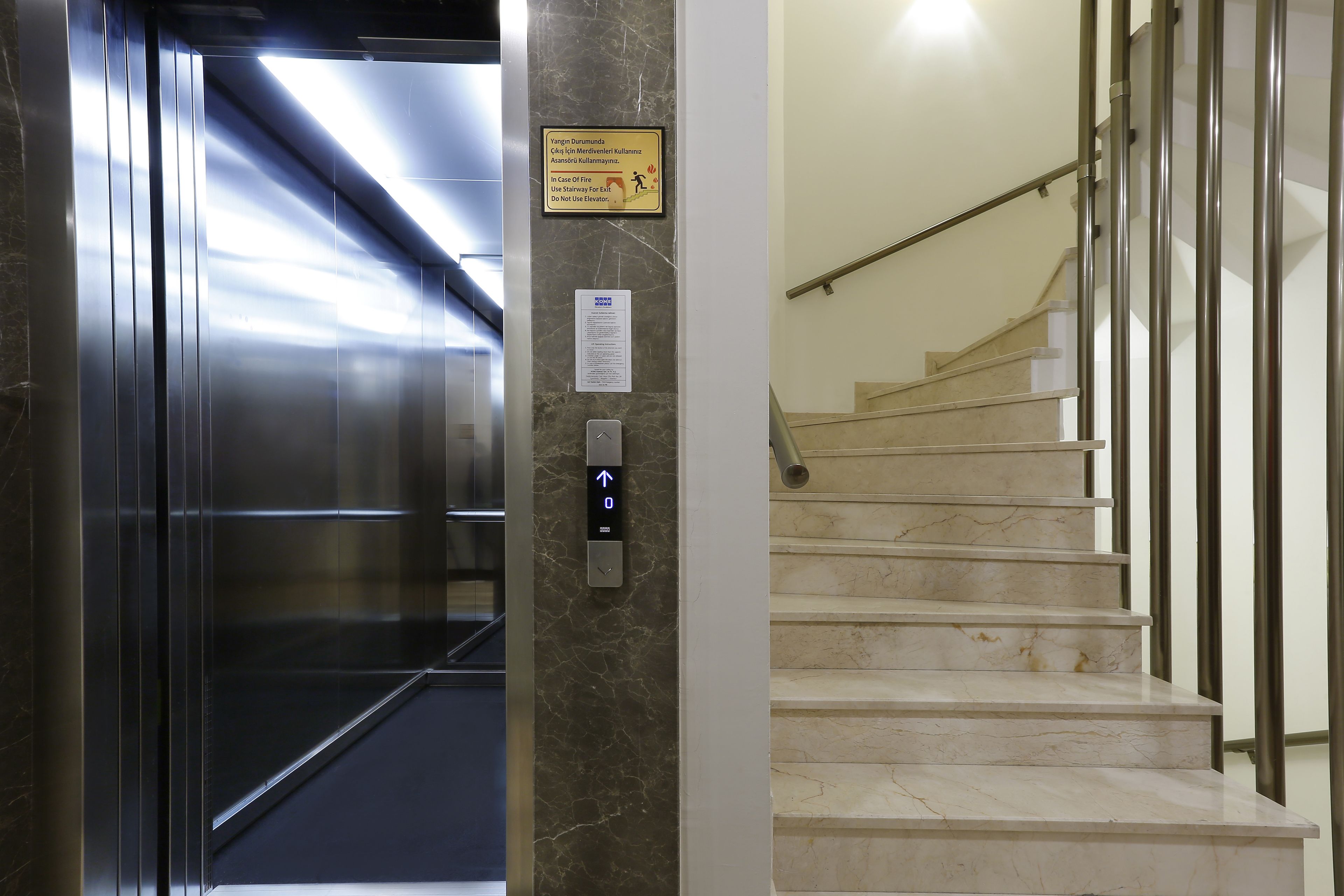 Photo - The White Orient Hotel