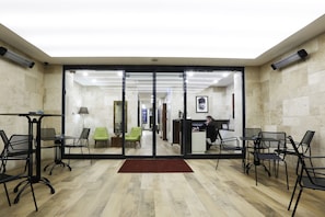 Property entrance - The White Orient Hotel (Istanbul)
