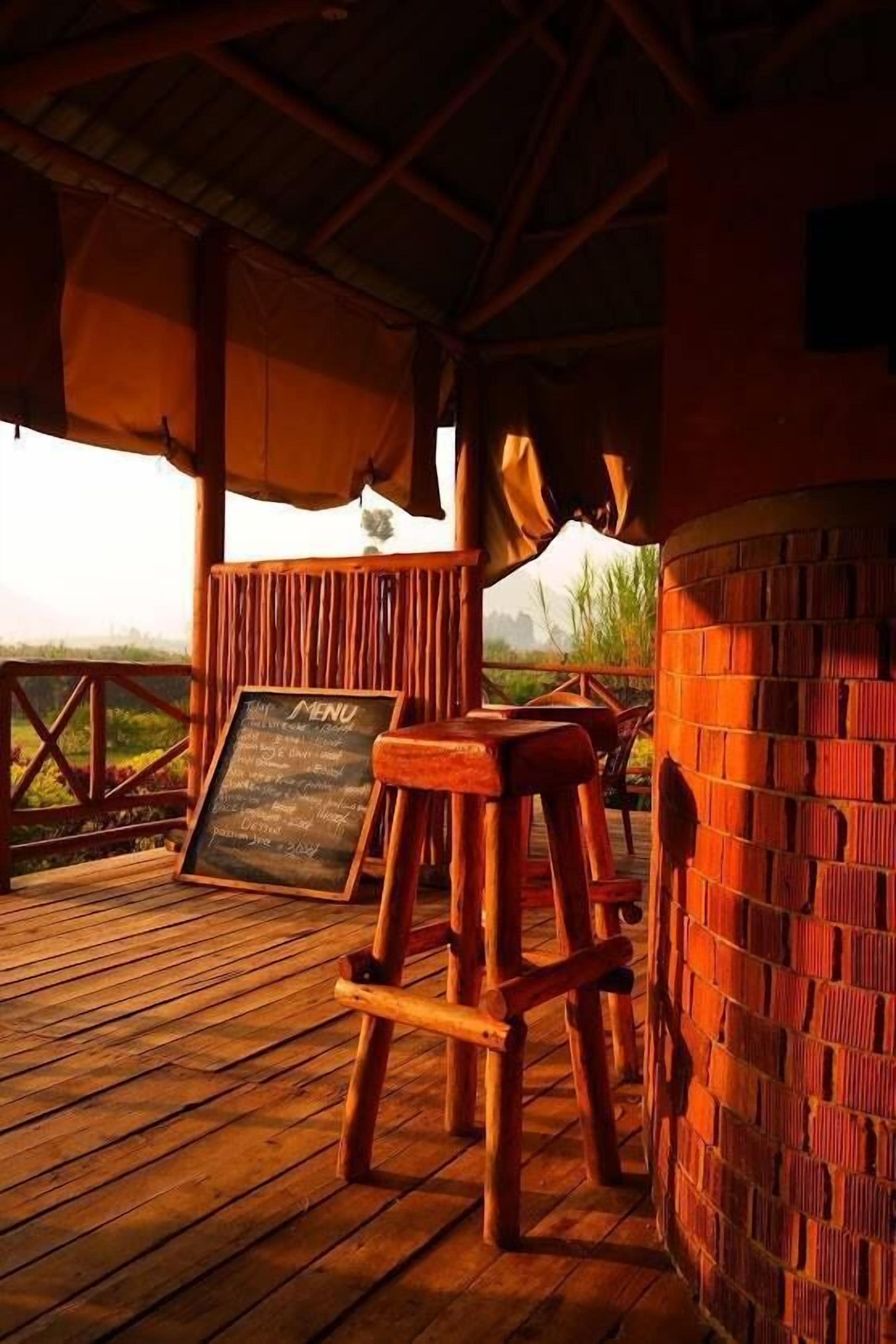 Bar (in der Unterkunft)