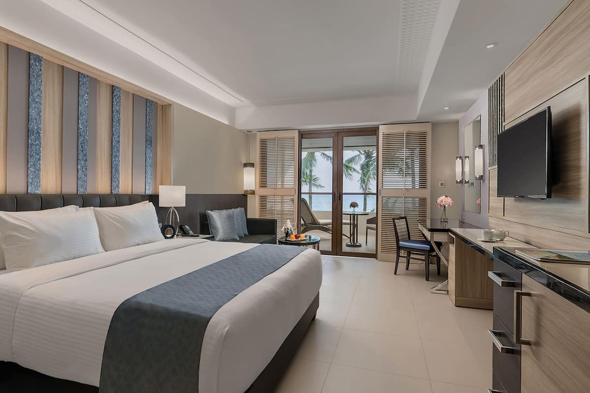 Grand Room, Beach View