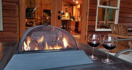 Belle cabine confortable dans les bois - 2BR (5 personnes) Guesthouse sur Lake Cabins Rd