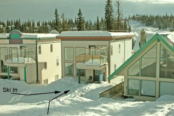 Back of Chalet Showing Ski-in