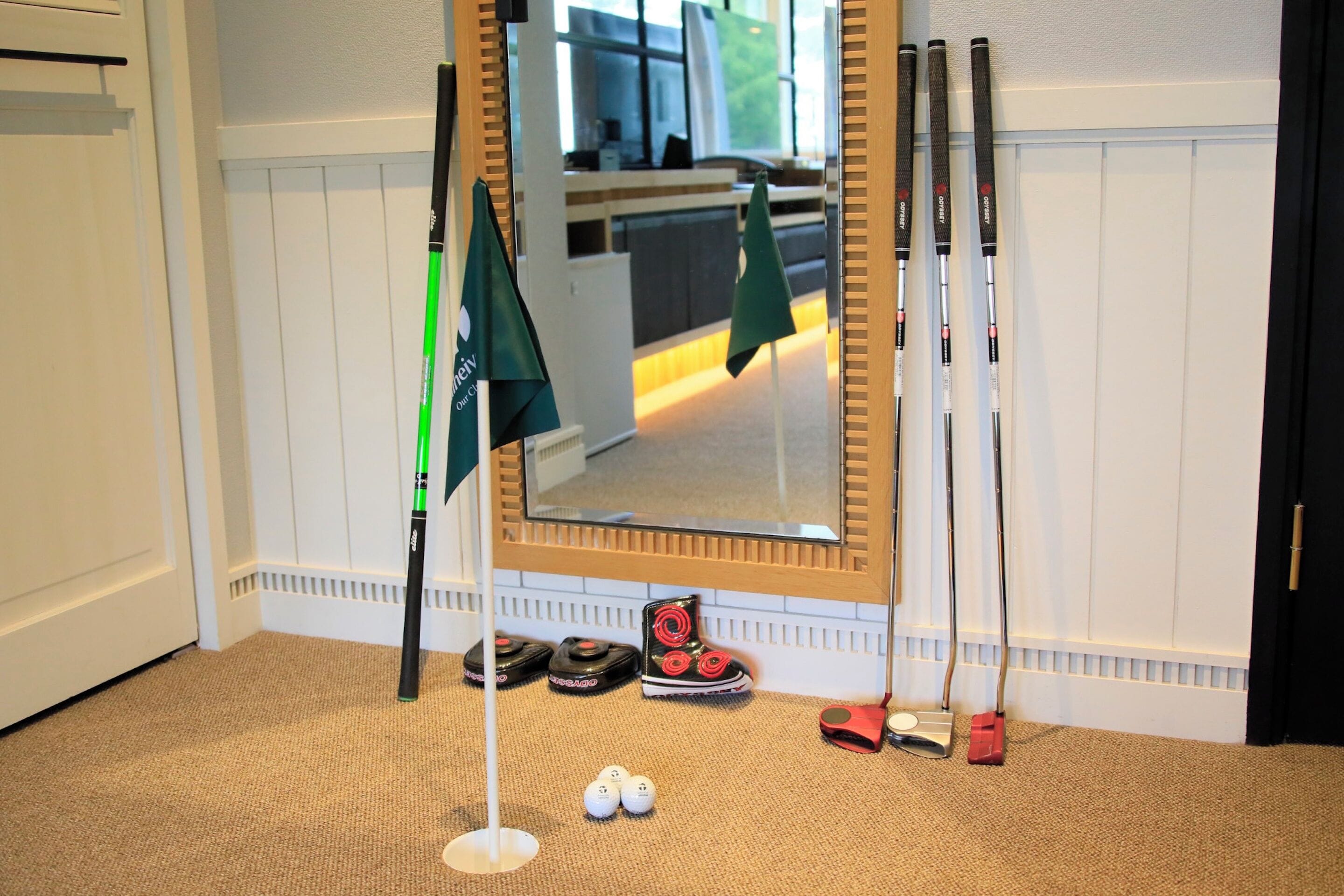 suite, 2 single beds | down duvets, in-room safe, free wifi, bed sheets