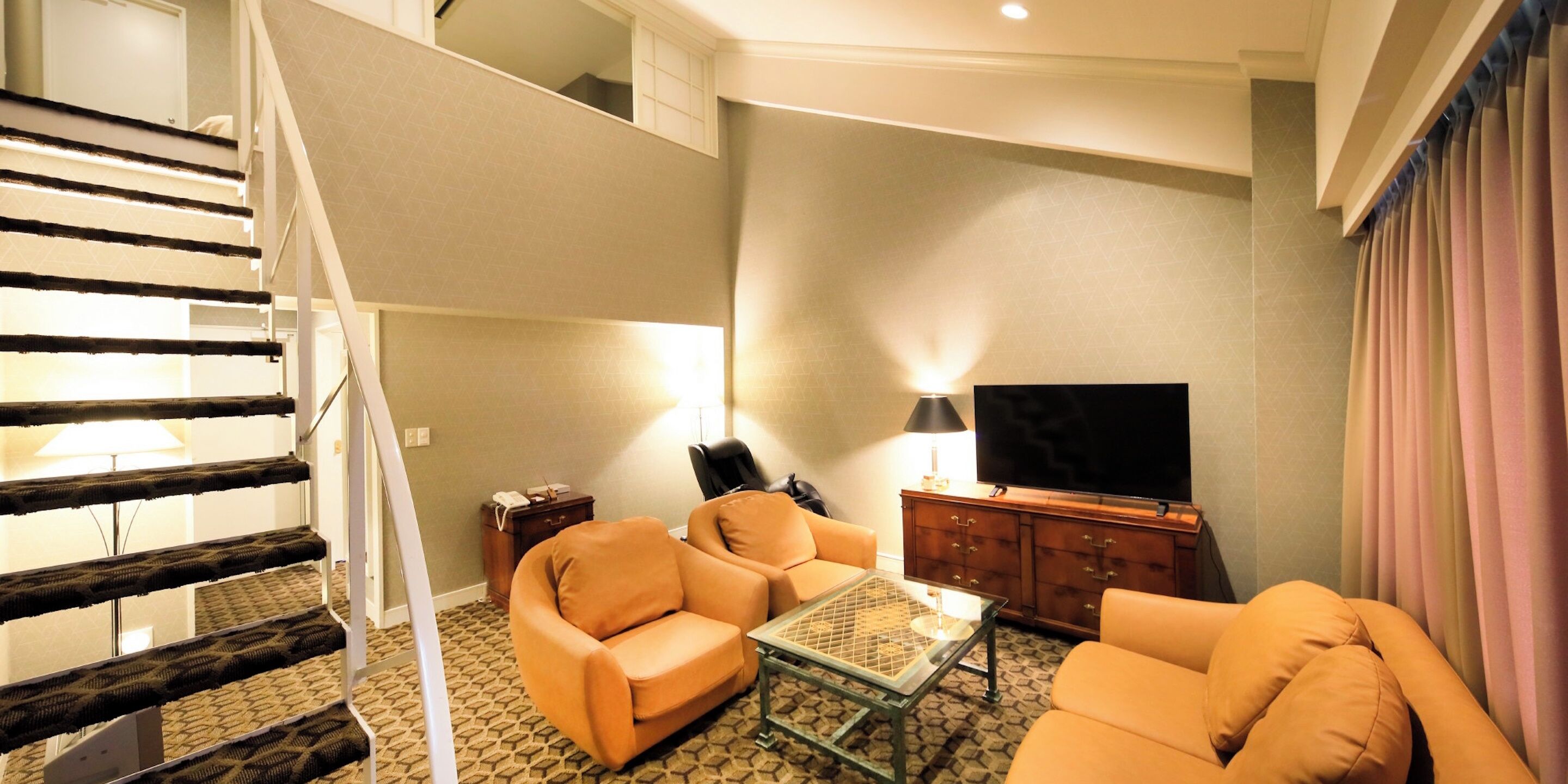 deluxe twin room, 2 single beds | down duvets, in-room safe, free wifi, bed sheets