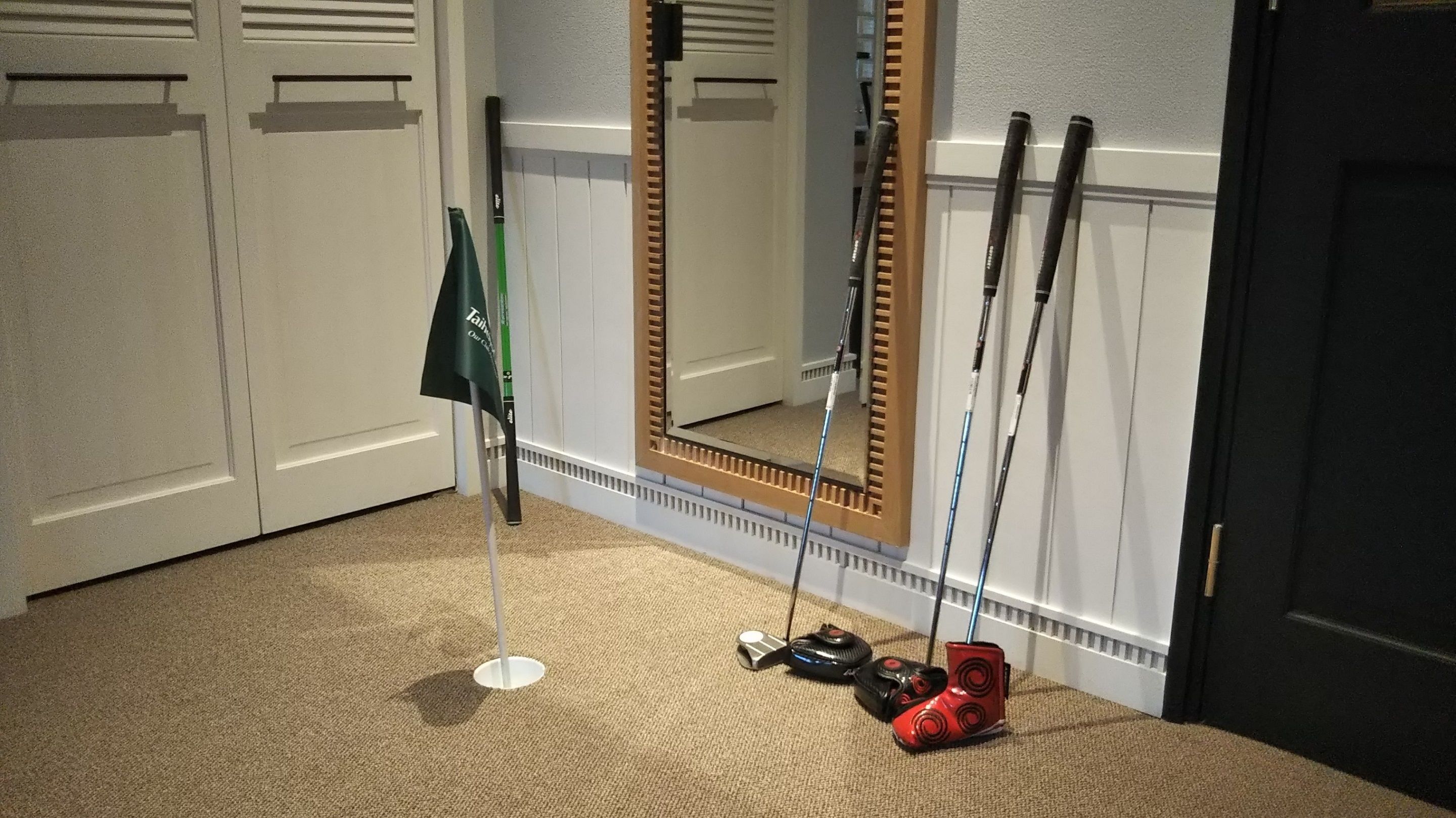 suite, 2 single beds | down duvets, in-room safe, free wifi, bed sheets