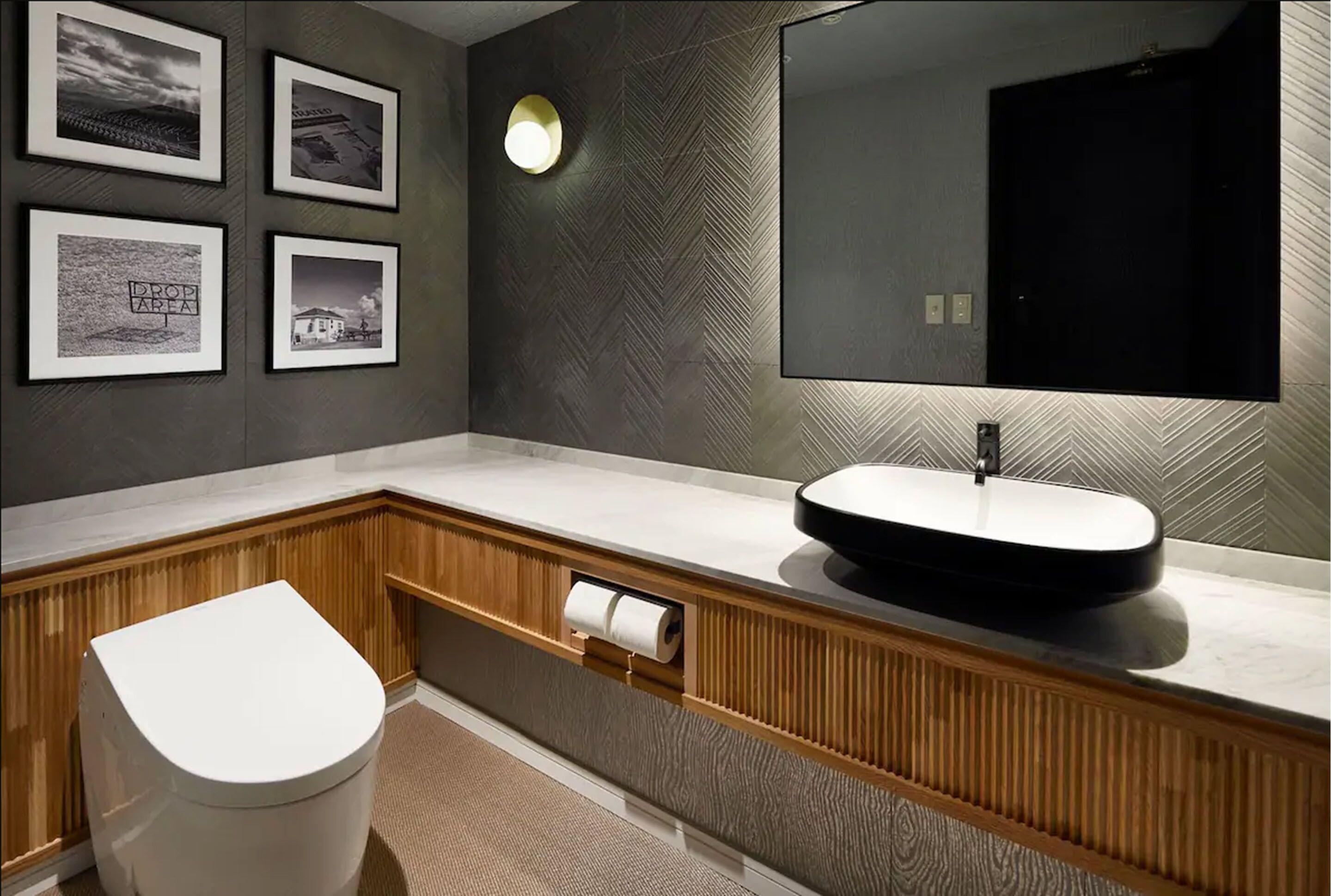 suite, 2 single beds | down duvets, in-room safe, free wifi, bed sheets