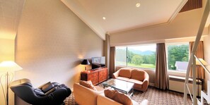 Deluxe-Zweibettzimmer, 2 Einzelbetten | Daunenbettdecken, Zimmersafe, Schreibtisch, kostenloses WLAN