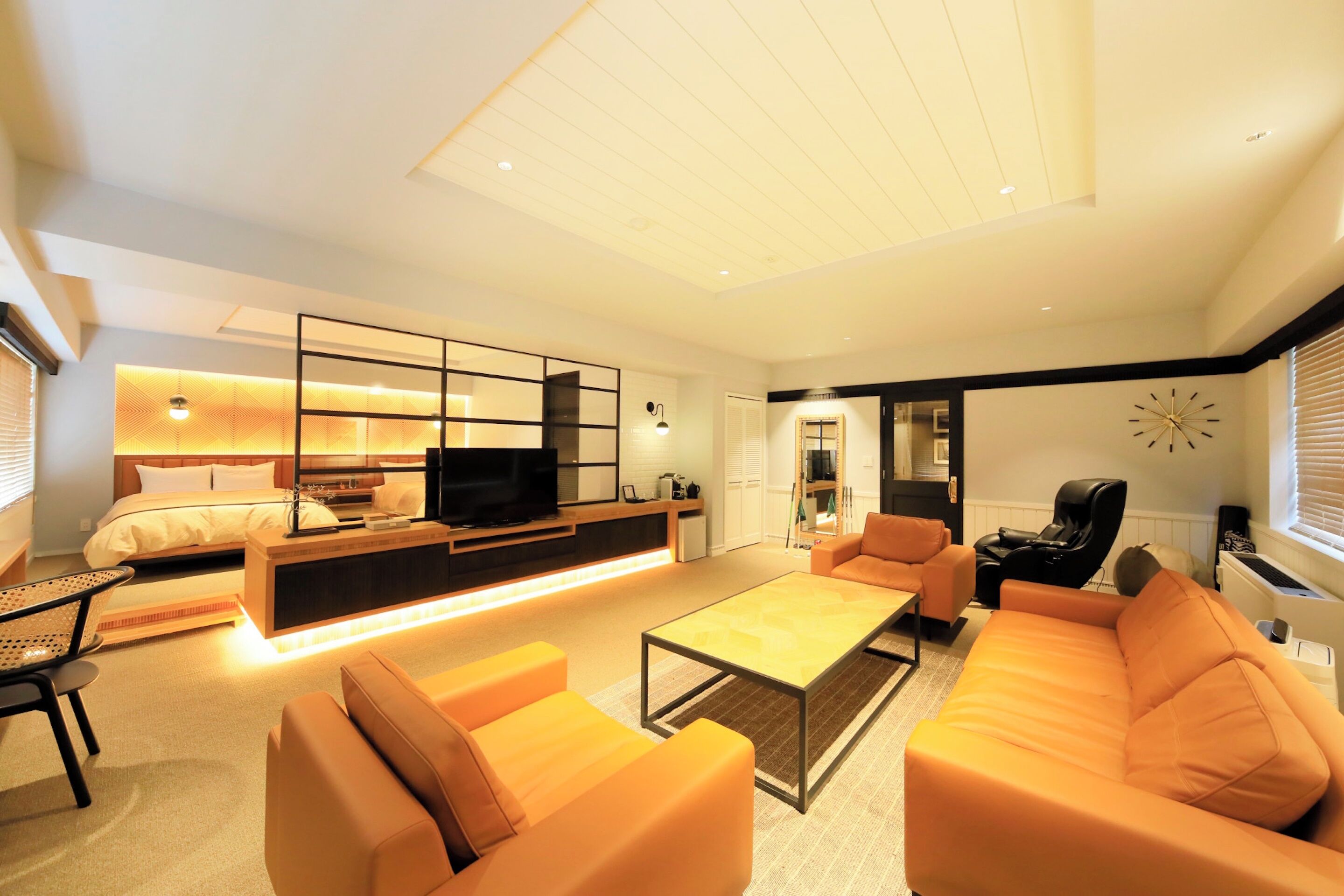 Suite, 2 Twin Beds | Down comforters, in-room safe, desk, free WiFi