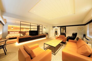 Suite, 2 Twin Beds | Down comforters, in-room safe, desk, free WiFi - Villa The Club KARUIZAWA (Naganohara)