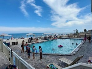 Alberca al aire libre 