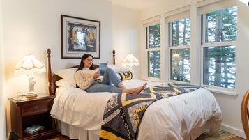 4 dormitorios, sábanas de algodón egipcio, escritorio