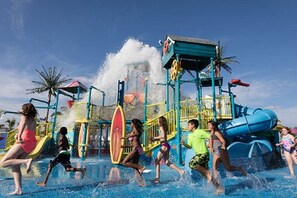 Children's area - Free Shuttle,Official Encore Water Park,XBOX,Movie,Games,Cage,Pool/Spa,Star Wars (Kissimmee)