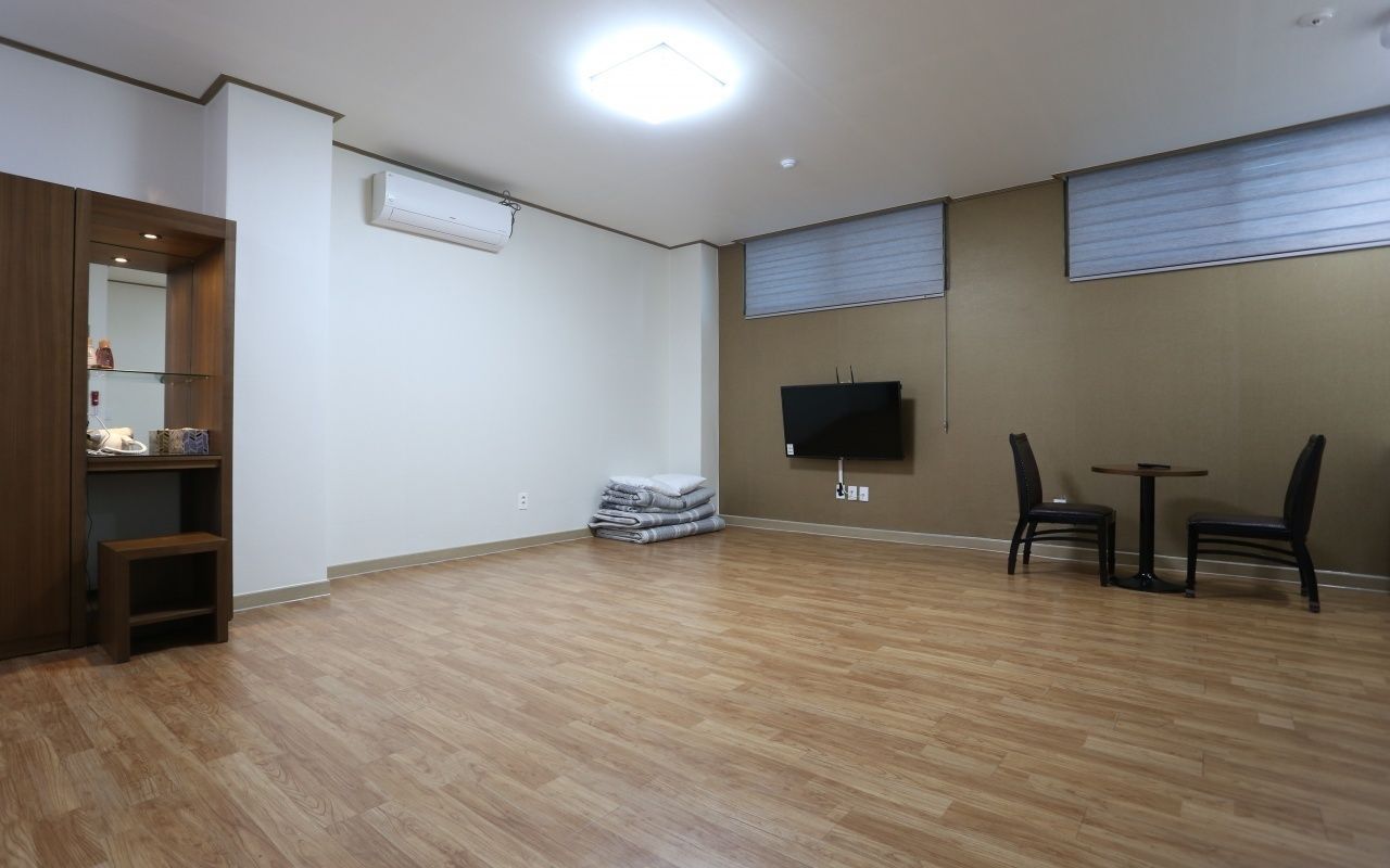 superior room | free wifi